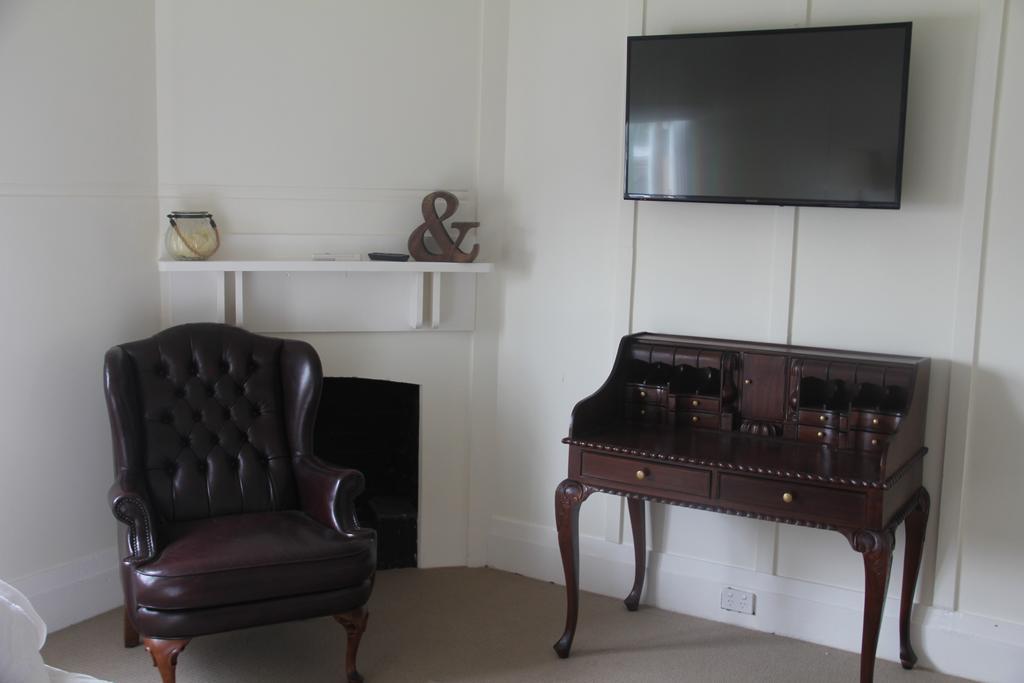 Mentor Chambers Apartment Bed & Breakfast West Wyalong Rom bilde