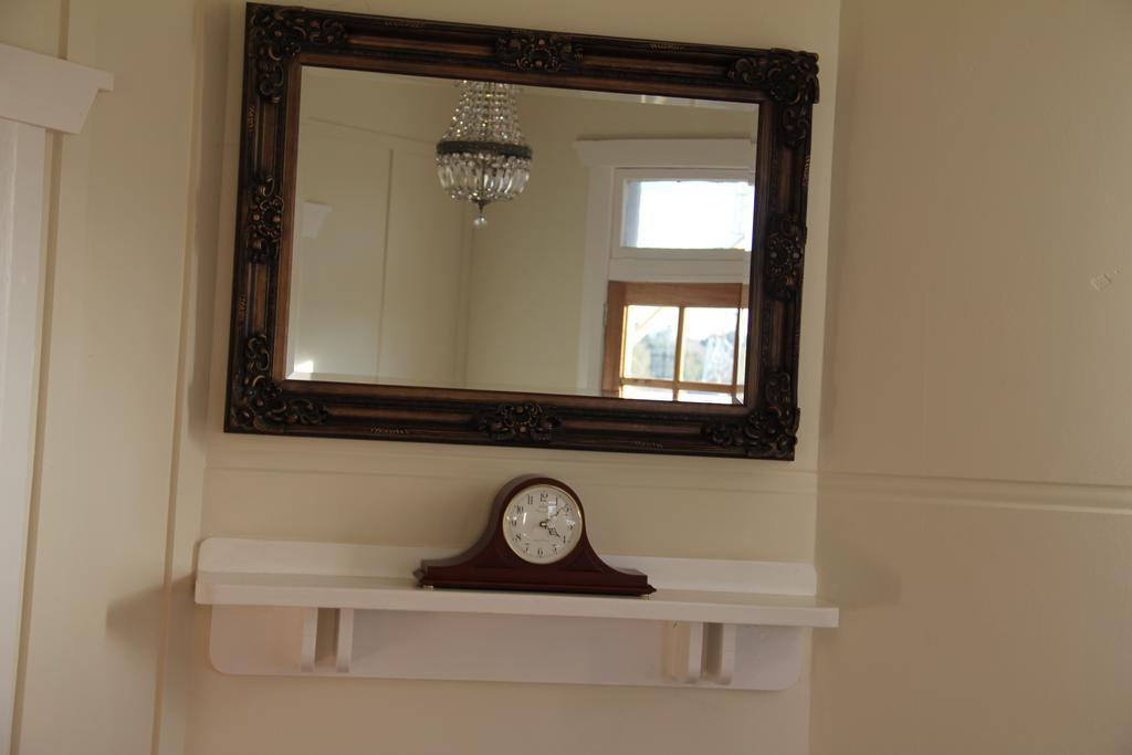 Mentor Chambers Apartment Bed & Breakfast West Wyalong Rom bilde