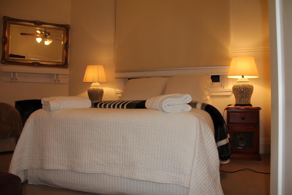 Mentor Chambers Apartment Bed & Breakfast West Wyalong Rom bilde