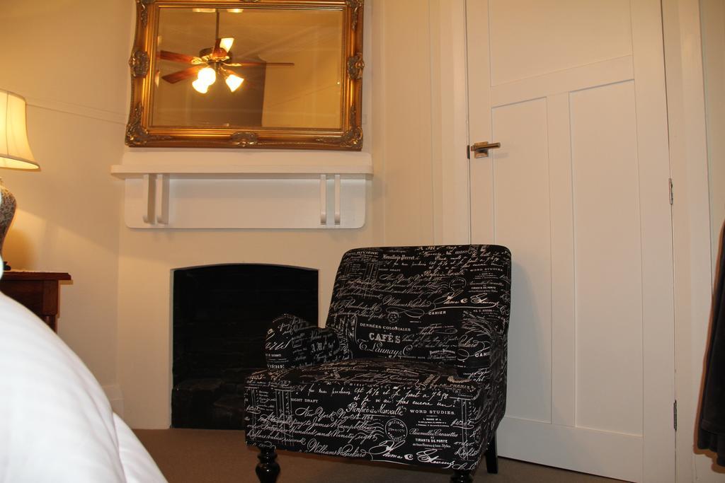 Mentor Chambers Apartment Bed & Breakfast West Wyalong Rom bilde